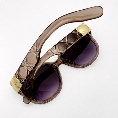 Gafas con Herrajes Dorados