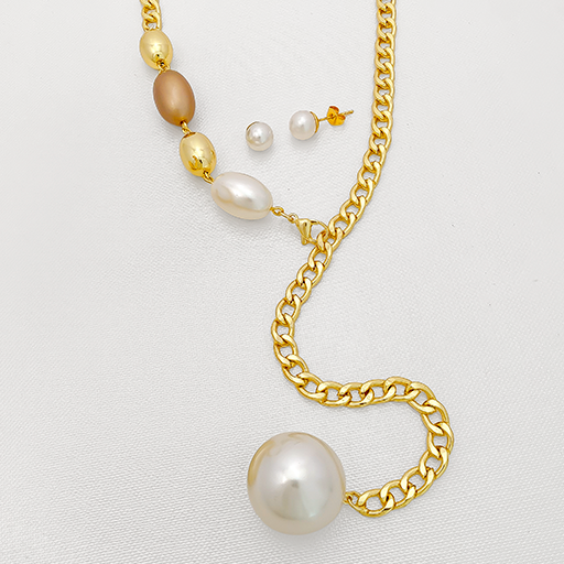 Juego de Accesorios Dorados